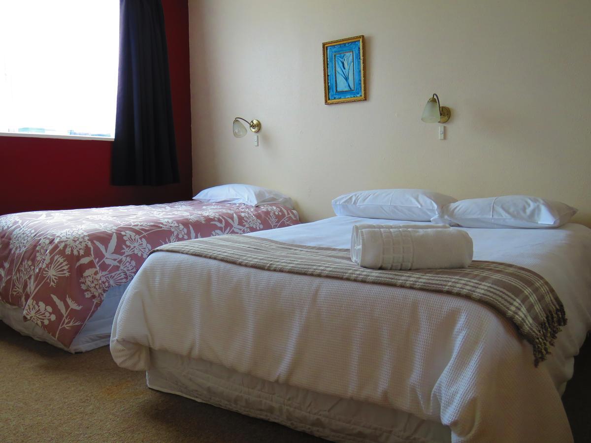 Opunake Motel And Backpackers Lodge מראה חיצוני תמונה