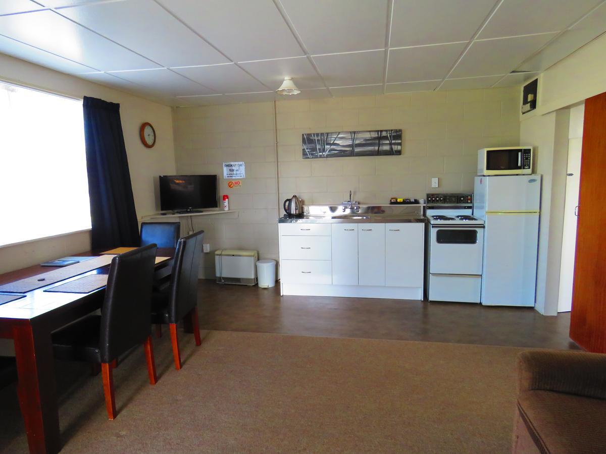 Opunake Motel And Backpackers Lodge מראה חיצוני תמונה